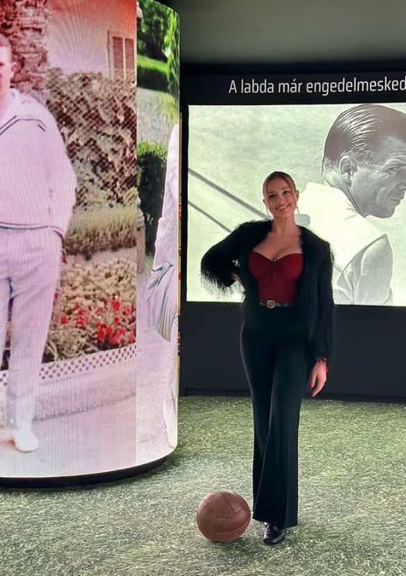 曾孙女阿妮·普斯卡什以网红身份继承家族荣耀