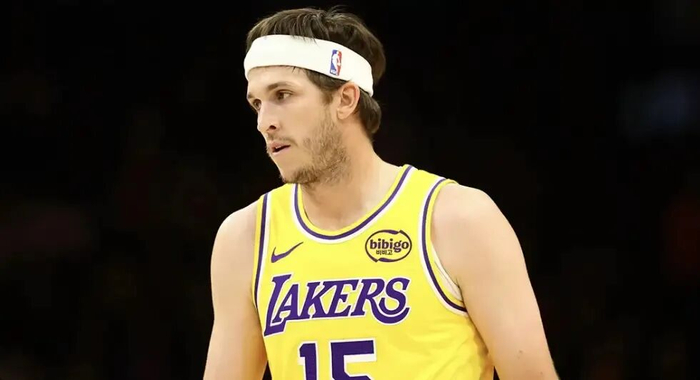 湖人惨败雷霆，里夫斯直言开局失误成关键因素