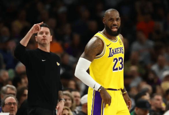 詹姆斯单核暴走湖人客场大胜勇士重返西部第四