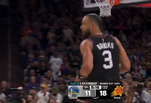 狄龙三分回应库里上篮 球员心理博弈引爆附加赛