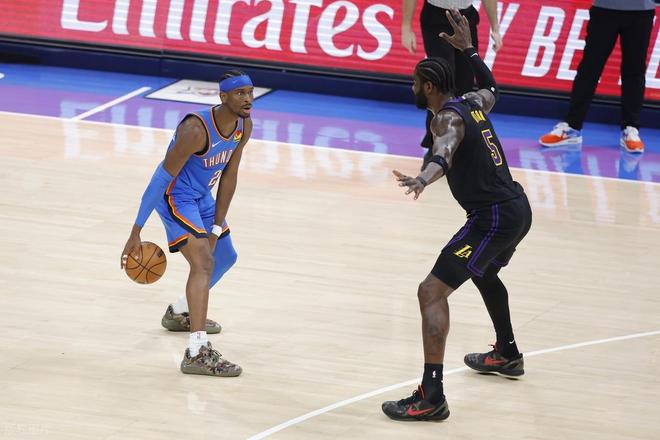 雷霆大胜湖人43分 东契奇伤退影响西部排名